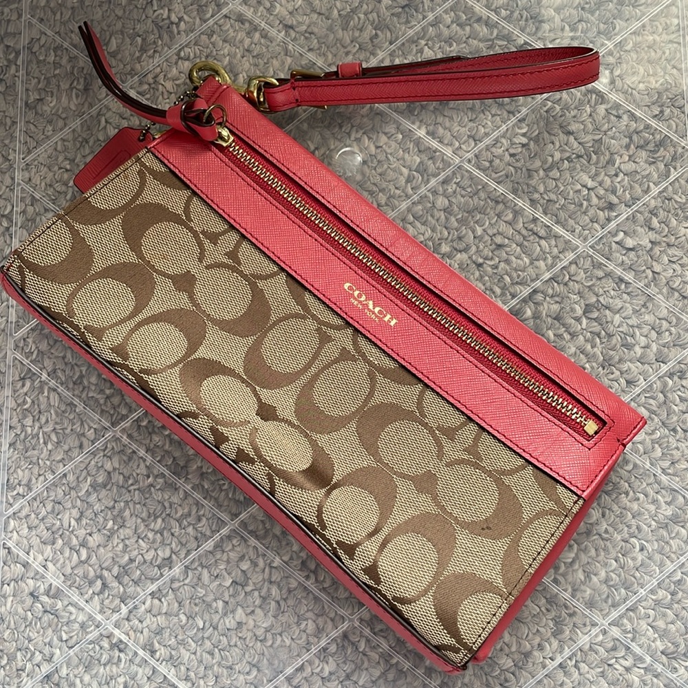COACH Vintage Signature Logo Leather Canvas Wristlet Wallet Khaki/Bright Pink